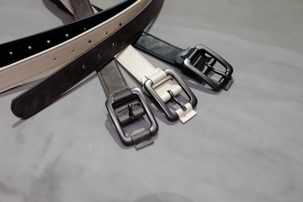 Napi férfi öv három színben