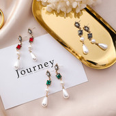 Дамски обеци с камъни и перли