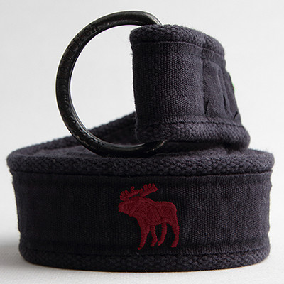 Férfi alkalmi öv színes hímzéssel