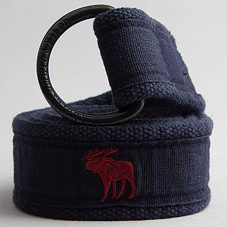 Férfi alkalmi öv színes hímzéssel