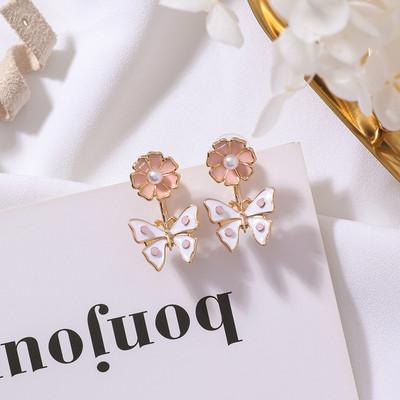 Cercei de dama cu elemente florale in mai multe culori