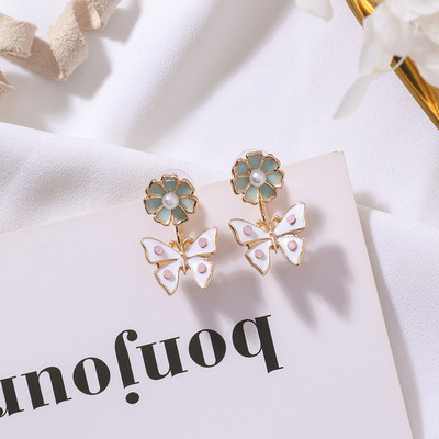 Cercei de dama cu elemente florale in mai multe culori