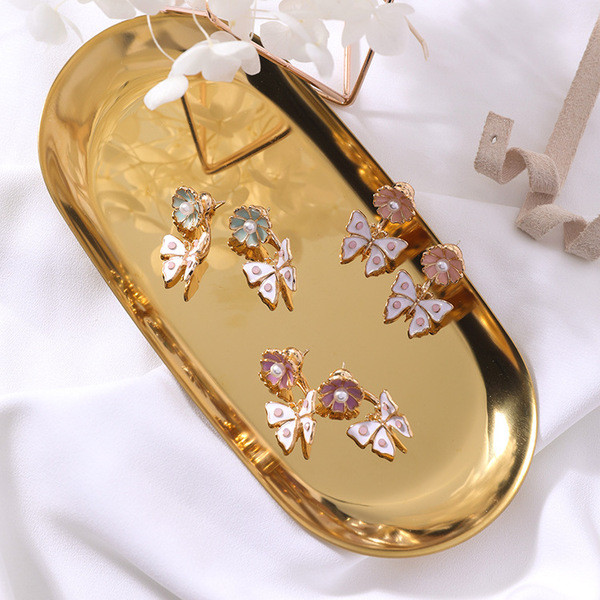 Cercei de dama cu elemente florale in mai multe culori