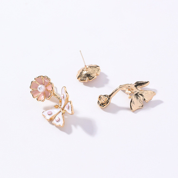 Cercei de dama cu elemente florale in mai multe culori