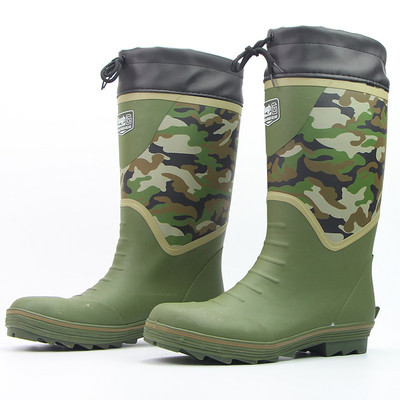 Horgászatra alkalmas vízálló férfi csizma két színben