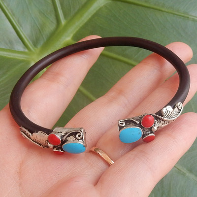 Alkalmi karkötő férfiak és nők számára