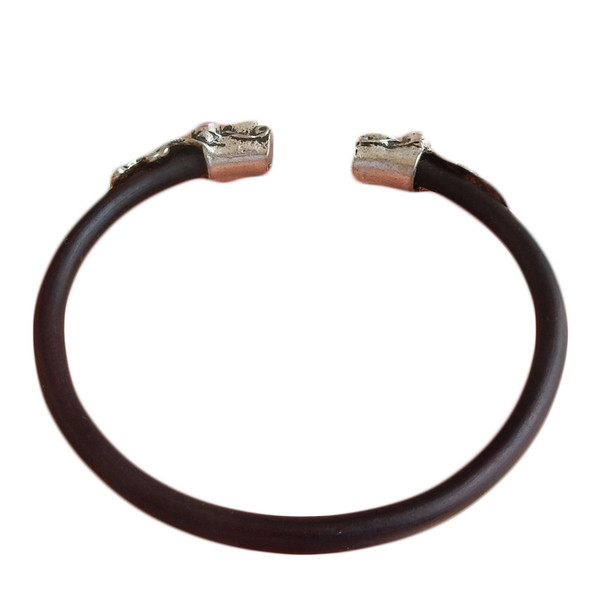 Alkalmi karkötő férfiak és nők számára