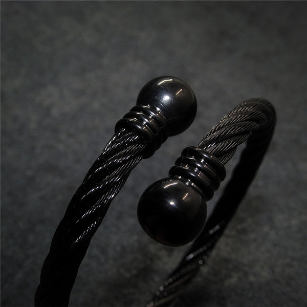 Alkalmi férfi karkötő fekete színben