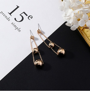 Arany színű női fülbevaló