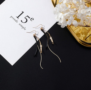 Arany színű női fülbevaló