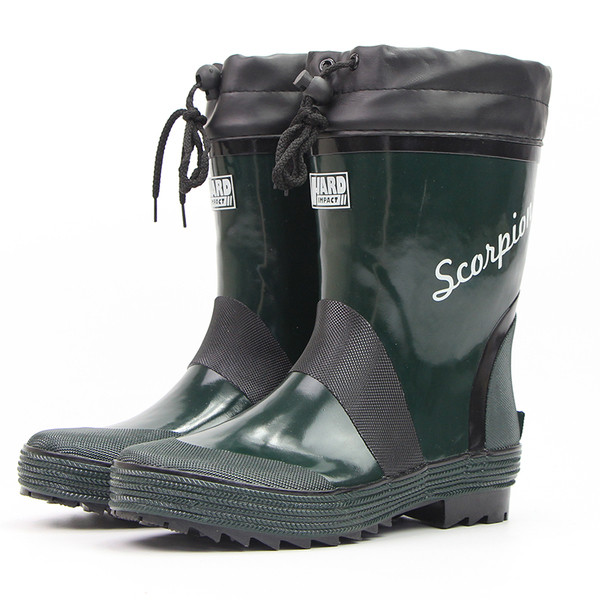 Légáteresztő férfi horgászcsizma több színben