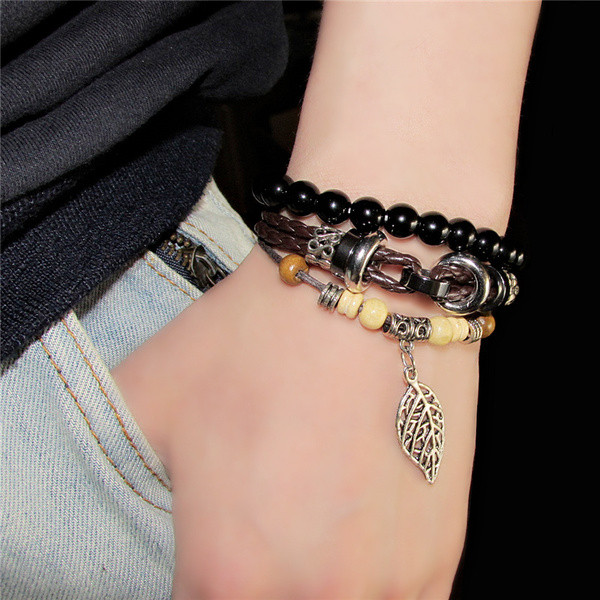 Stílusos fekete férfi karkötő