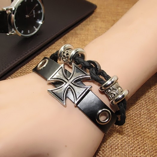 Bratara barbateasca din piele in doua culori