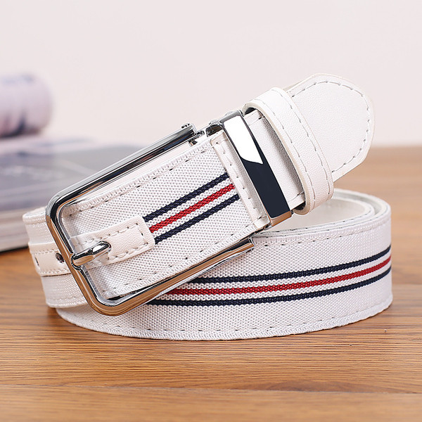 Modern férfi öv fekete, fehér és kék színben