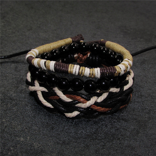 Modern férfi karkötő