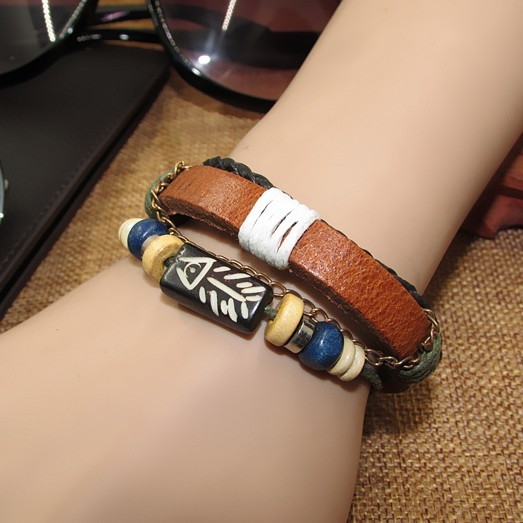 Bőr férfi karkötő