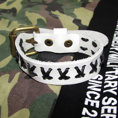 Мъжка гривна в няколко различни цвята