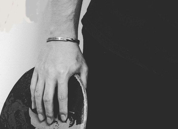 Brățară bărbătească cu inscripție în două culori