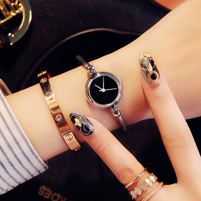 Napi női karóra több színben