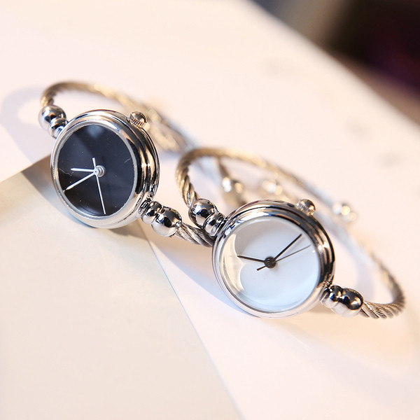 Napi női karóra több színben