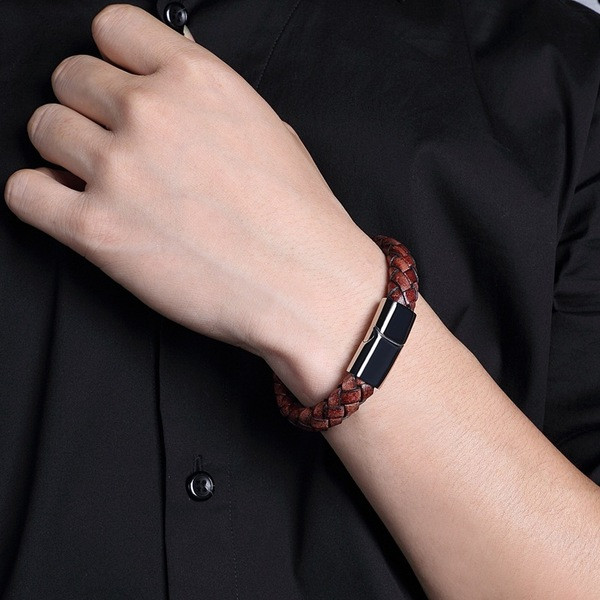 Мъжка кожена гривна