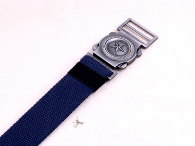 Cureaua barbateasca in diferite culori cu catarama interesanta