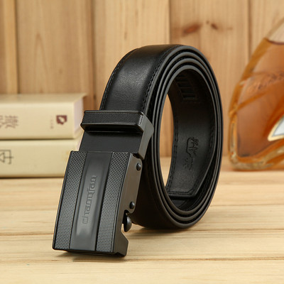 Modern férfi öv fekete színben - négy modell