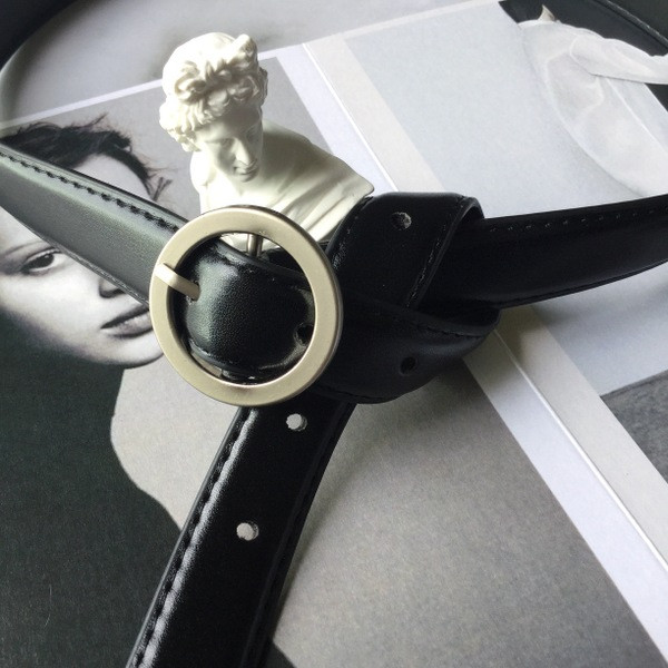 Curea subțire retro de culoare neagră potrivită pentru bărbați și femei