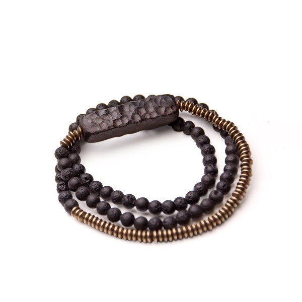 Férfi és női karkötő fekete színben