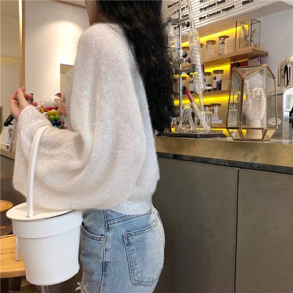 Γυναικείο πουλόβερ με φαρδιά μανίκια σε δύο χρώματα