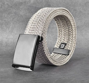 Elegáns férfi öv ezüst színben