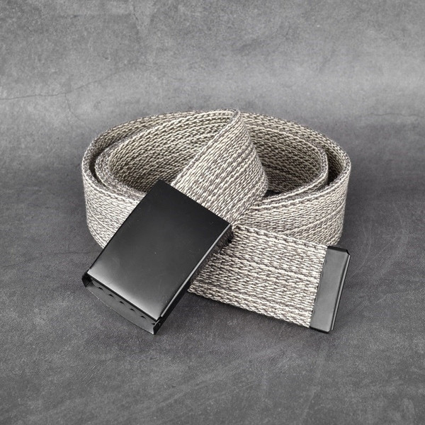 Elegáns férfi öv ezüst színben