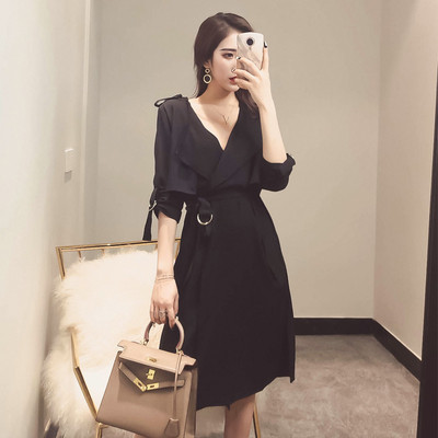 Дамско стилно палто с колан около талията