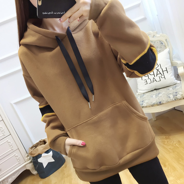 Γυναικείο αθλητικό φούτερ με κουκούλα σε τρία χρώματα