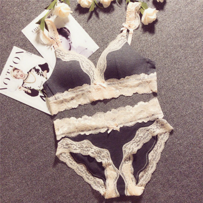 Pamut fehérnemű csipkével, három színben