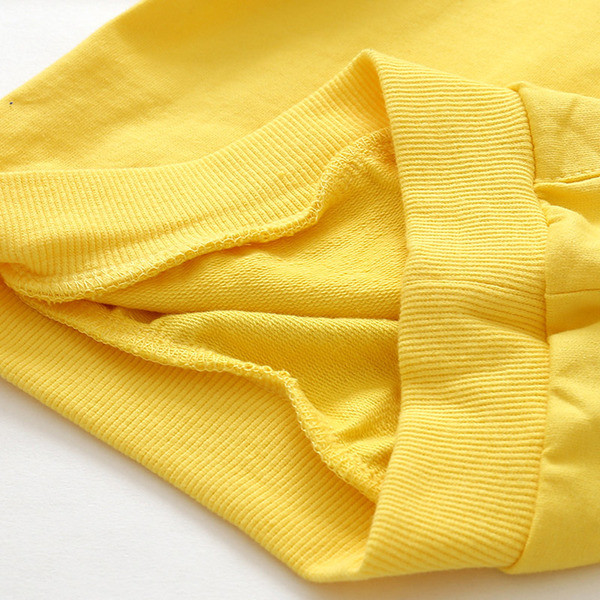 Gyerek sportpulóver kapucnival és felirattal több színben