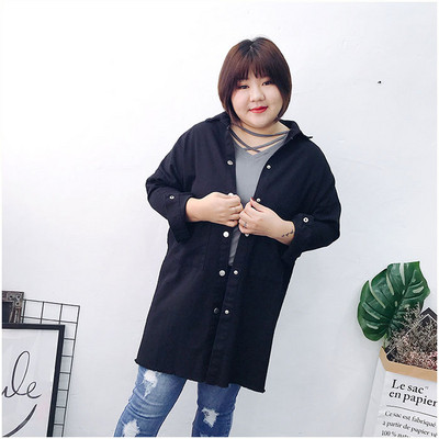 Κομψό γυναικείο παλτό σε δύο χρώματα με εκτύπωση στην πλάτη