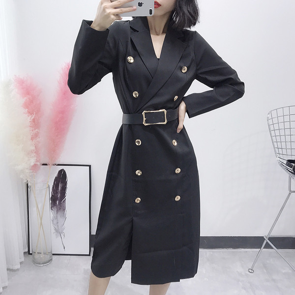 Κομψό μακρύ γυναικείο παλτό σε δύο χρώματα με ζώνη