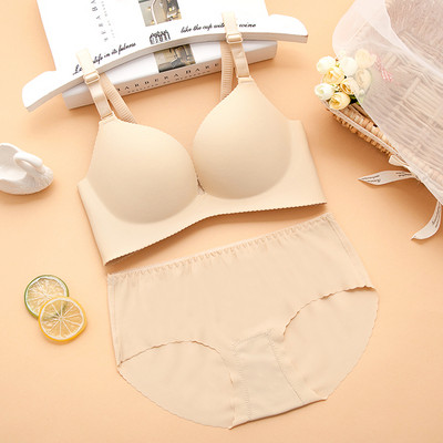 Комплект дамско бельо в два модела