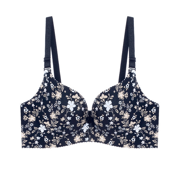 Set lenjerie sutien și bikini în diferite modele