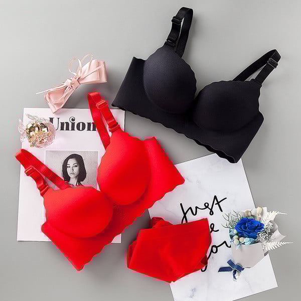 Дамско изчистено бельо в няколко цвята - сутиен и бикини