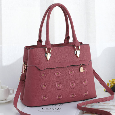 Női táska rövid és szivárványos fogantyúval több színben