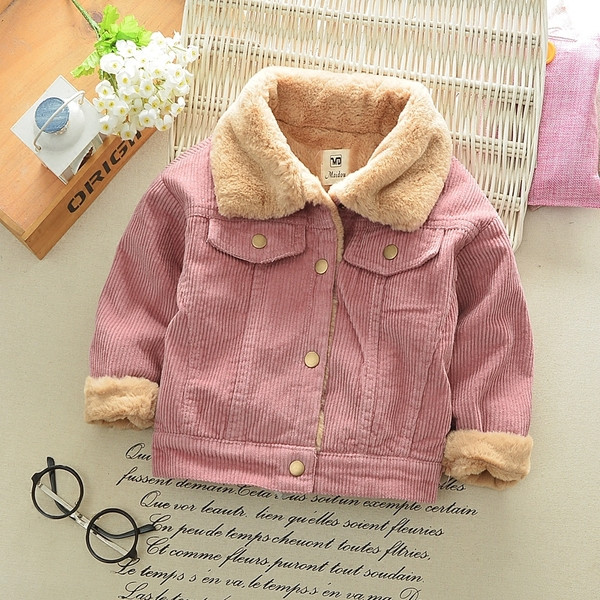 Плътно детско яке в няколко цвята подходящо за момиче и момче