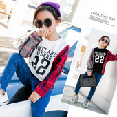 Ежедневна детска блуза за момичета с цветен надпис в няколко цвята