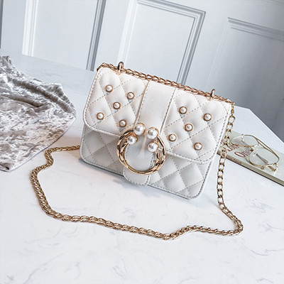 Дамска кожена чанта с перли в три цвята