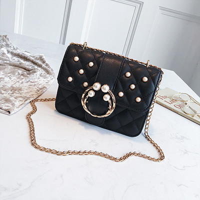 Дамска кожена чанта с перли в три цвята