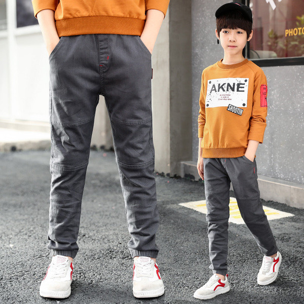 Παιδικά παντελόνια για  αγόρια σε δύο χρώματα