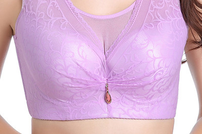 Дамски сутиен с дантелено покритие в няколко цвята