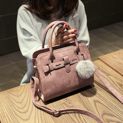 Női táska több színben