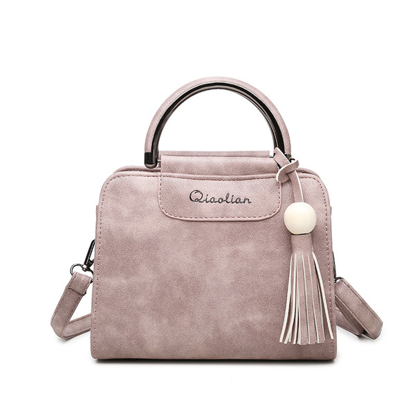 Női táska rövid és hosszú füllel